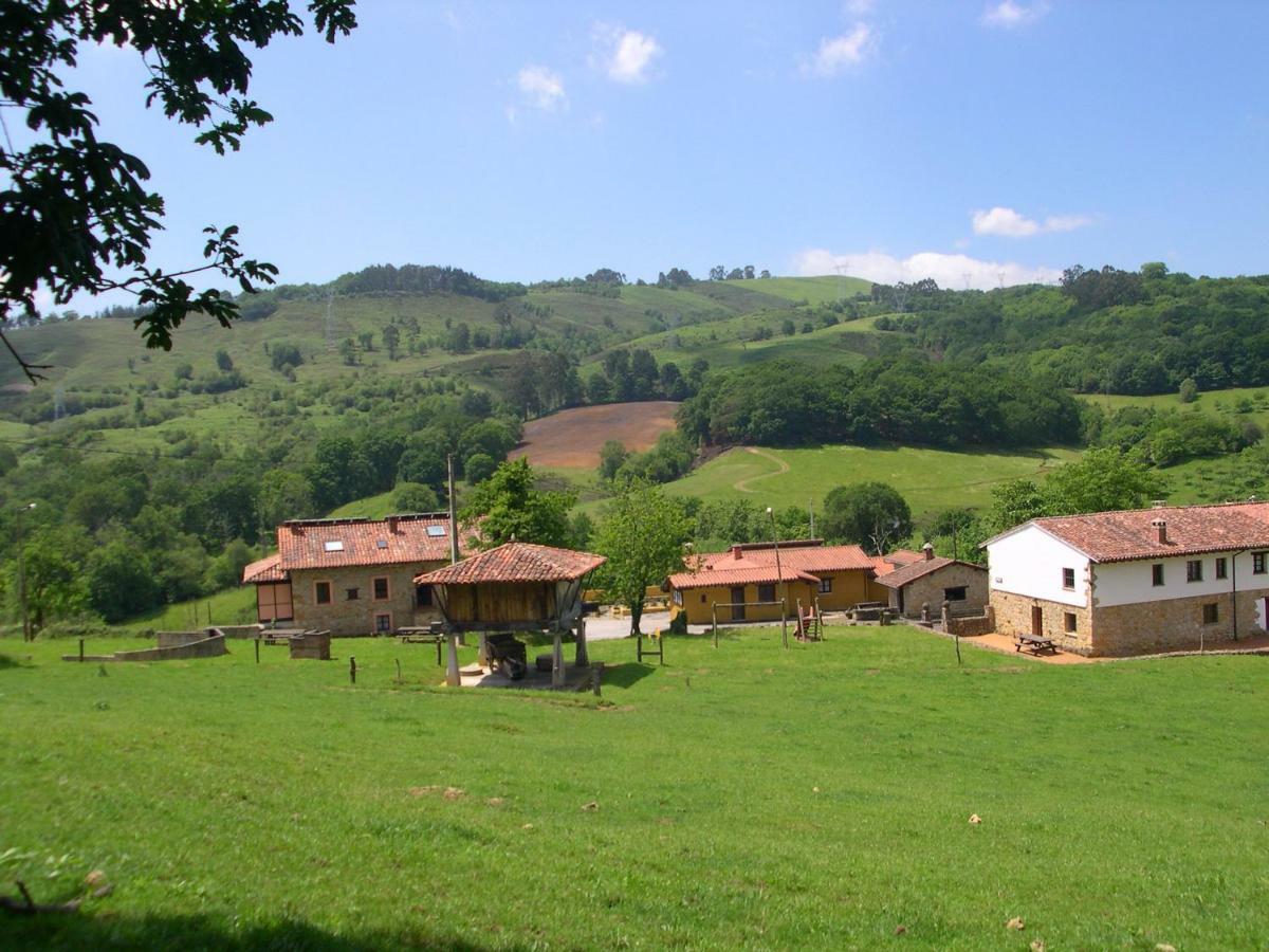 Гостьовий будинок Turismo Rural El Sidron Pilona Екстер'єр фото